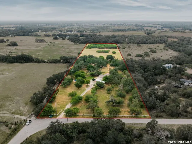 1470 PATTON RD Somerset, TX 78069