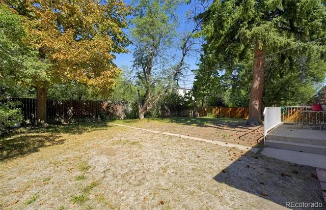 12161 W Dakota Drive Denver, CO 80228