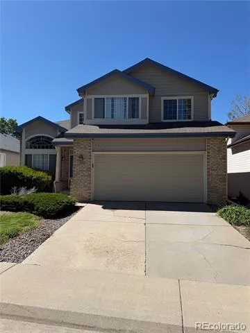 2221 S Moline Court
