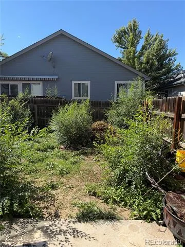 2221 S Moline Court Aurora, CO 80015