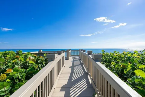 5801 Ocean Boulevard #204