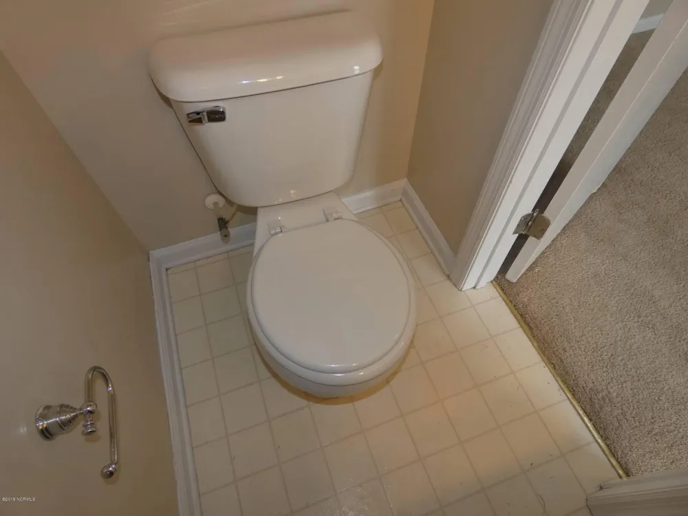 895 W Pueblo Drive Jacksonville, NC 28546