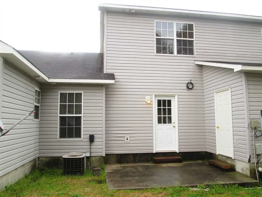 895 W Pueblo Drive Jacksonville, NC 28546