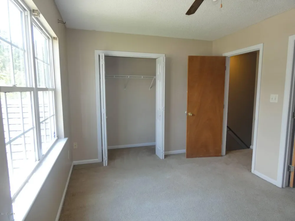 895 W Pueblo Drive Jacksonville, NC 28546