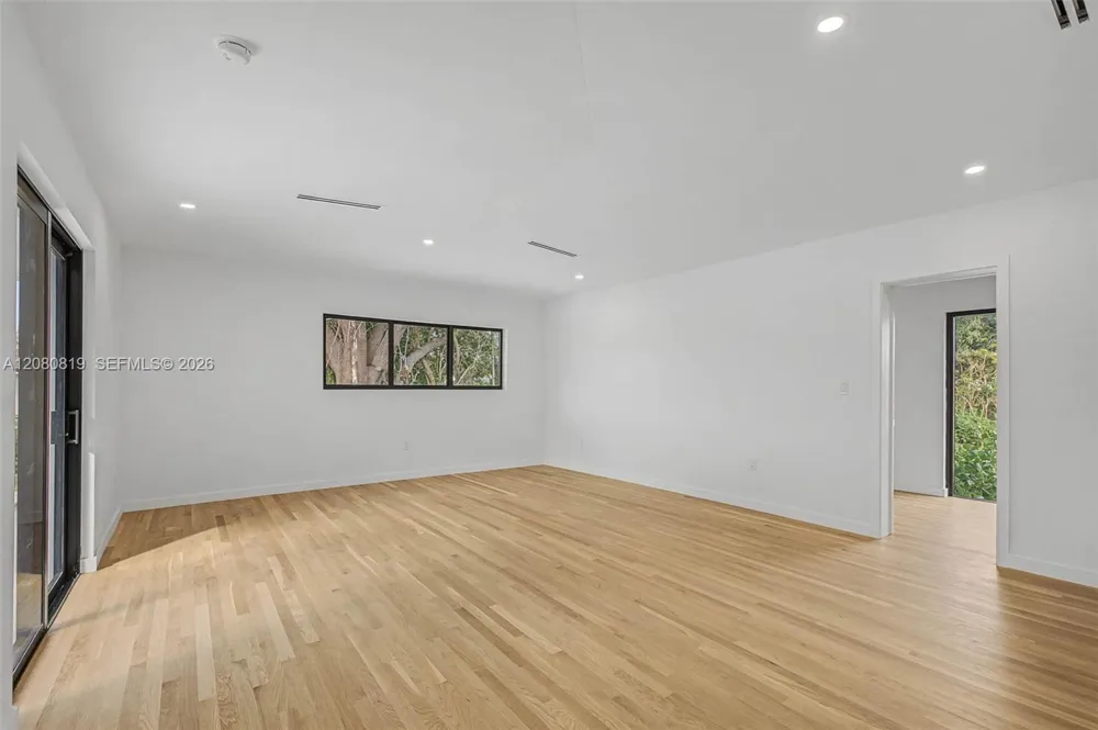 12940 SW 73rd Ave Pinecrest, FL 33156