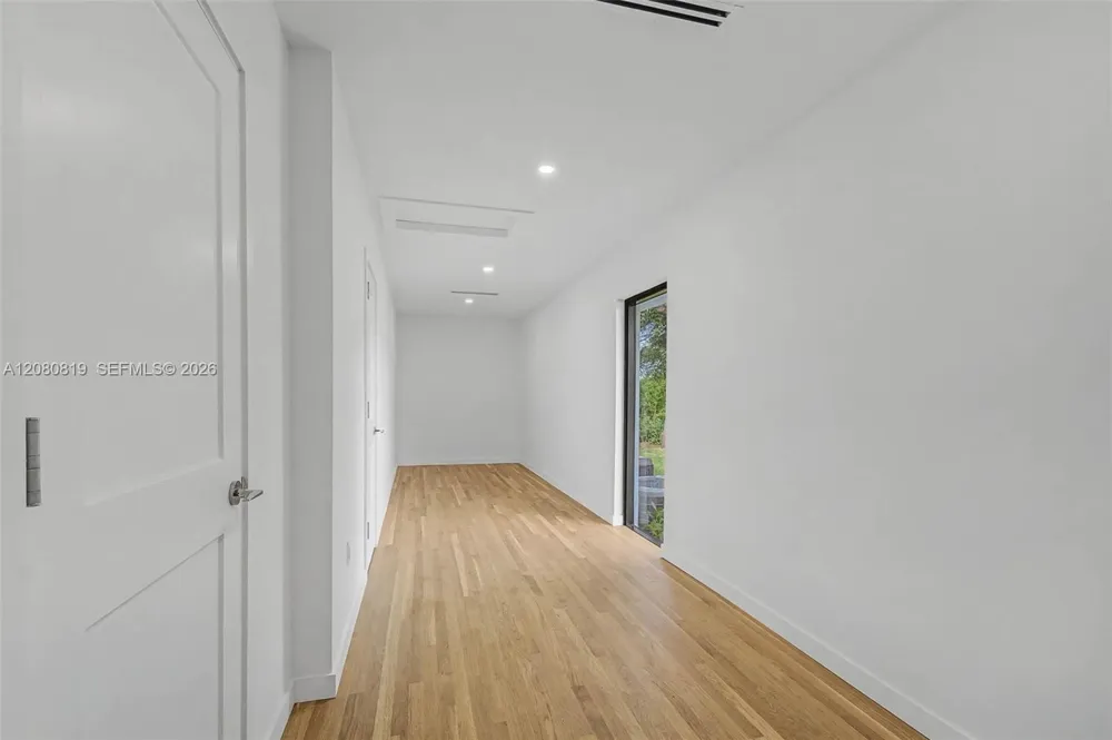 12940 SW 73rd Ave Pinecrest, FL 33156