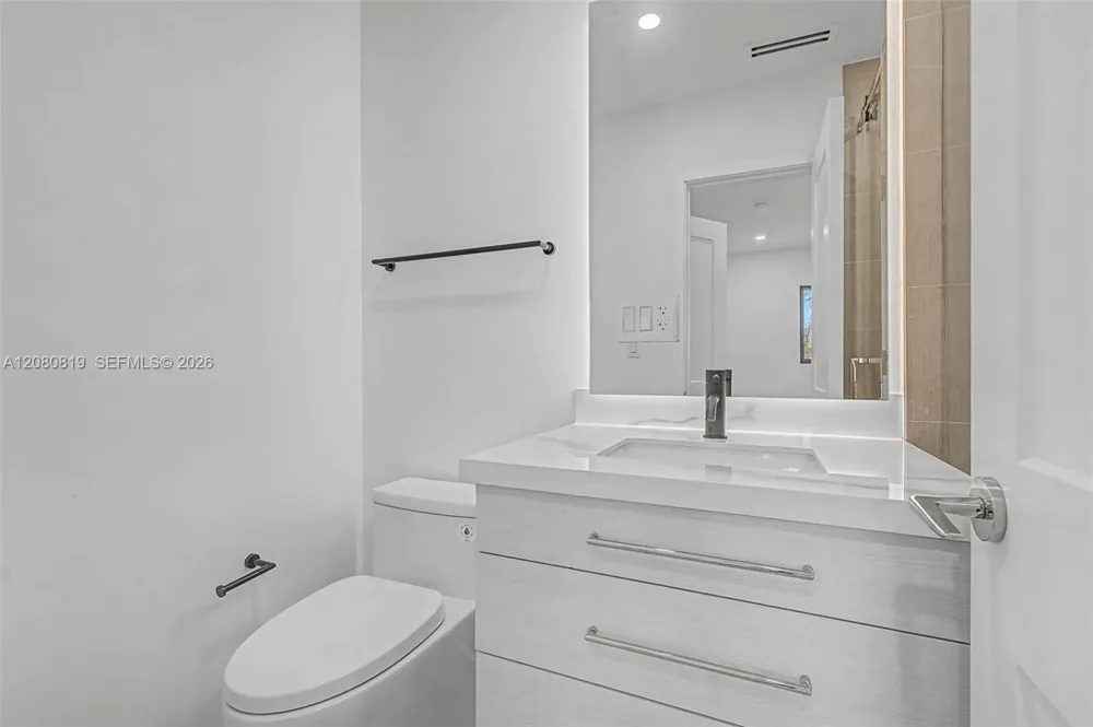 12940 SW 73rd Ave Pinecrest, FL 33156