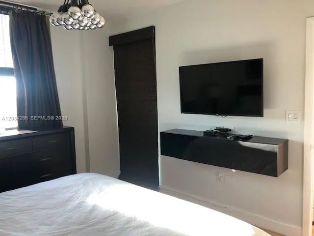 1401 SW 22nd St #1103 Miami, FL 33145
