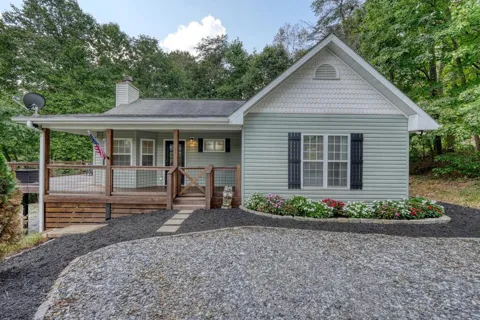 754 Honeysuckle Lane