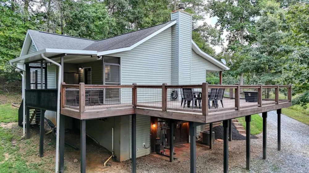 754 Honeysuckle Lane Blairsville, GA 30512