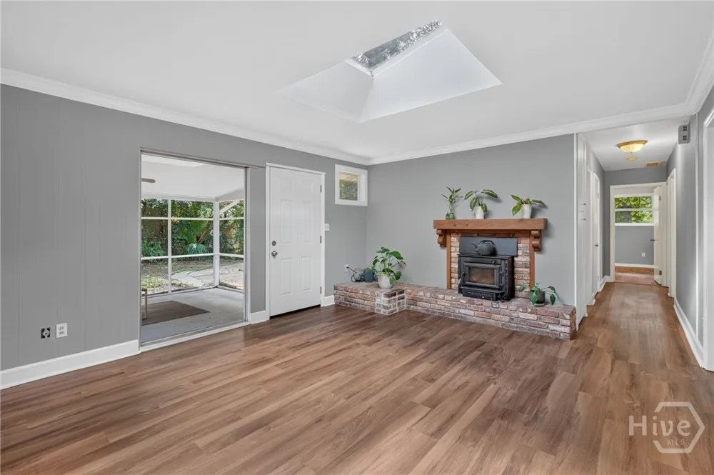 121 Juniper Circle Savannah, GA 31419