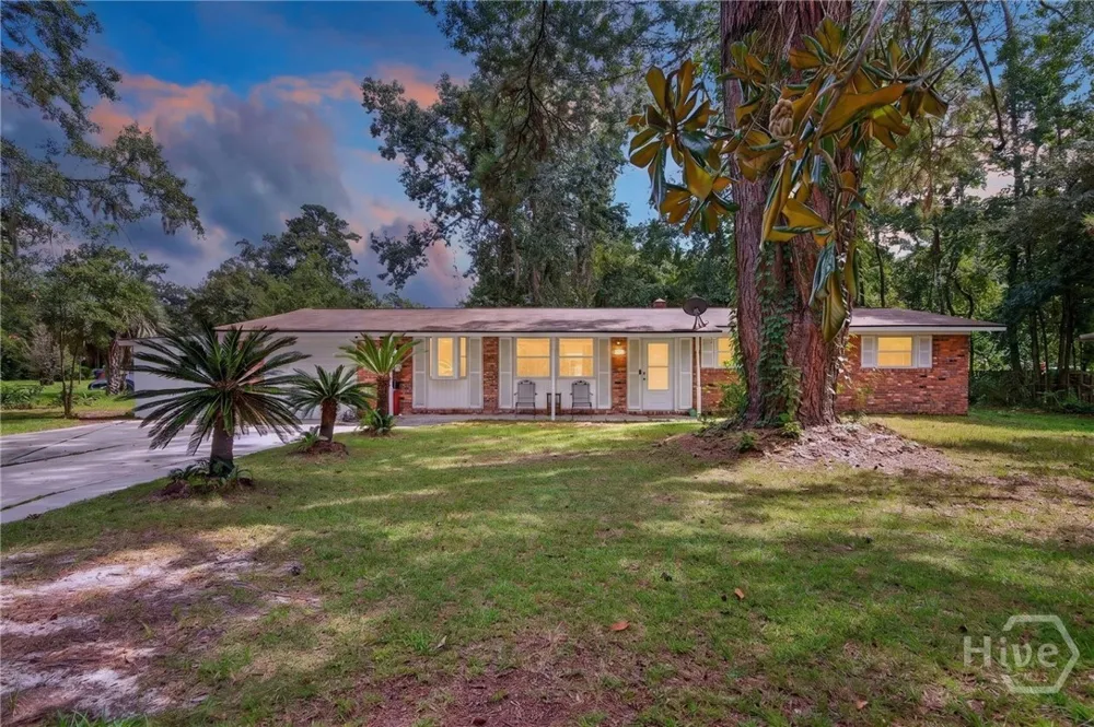 121 Juniper Circle Savannah, GA 31419