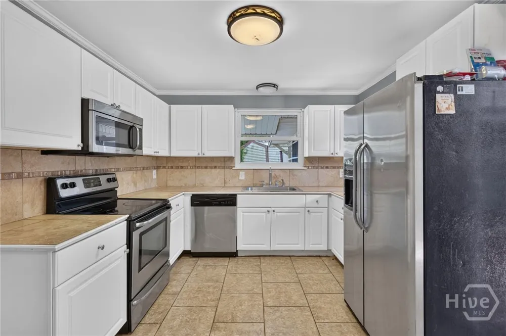 121 Juniper Circle Savannah, GA 31419