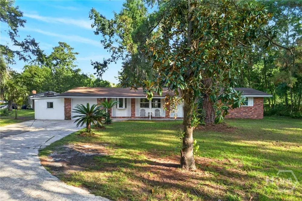 121 Juniper Circle Savannah, GA 31419