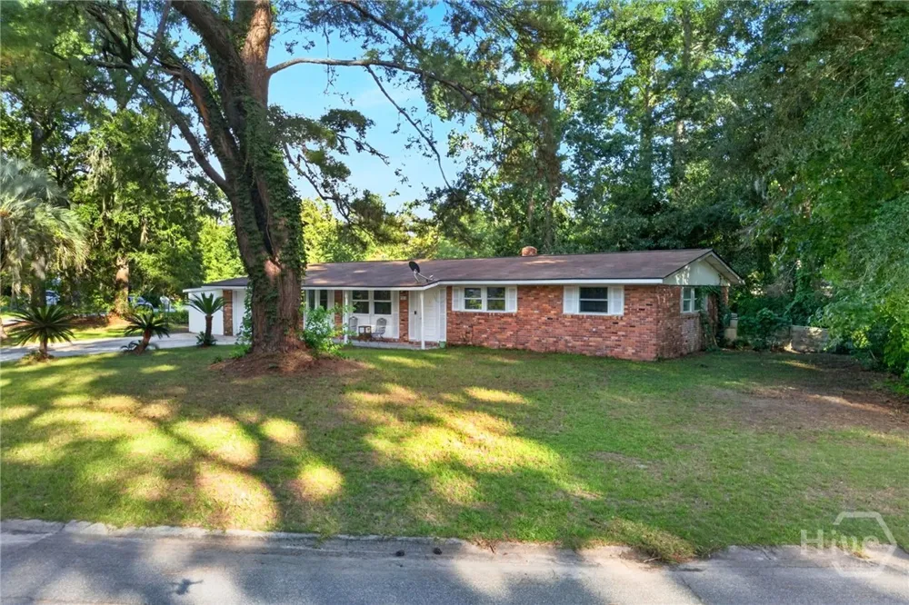 121 Juniper Circle Savannah, GA 31419