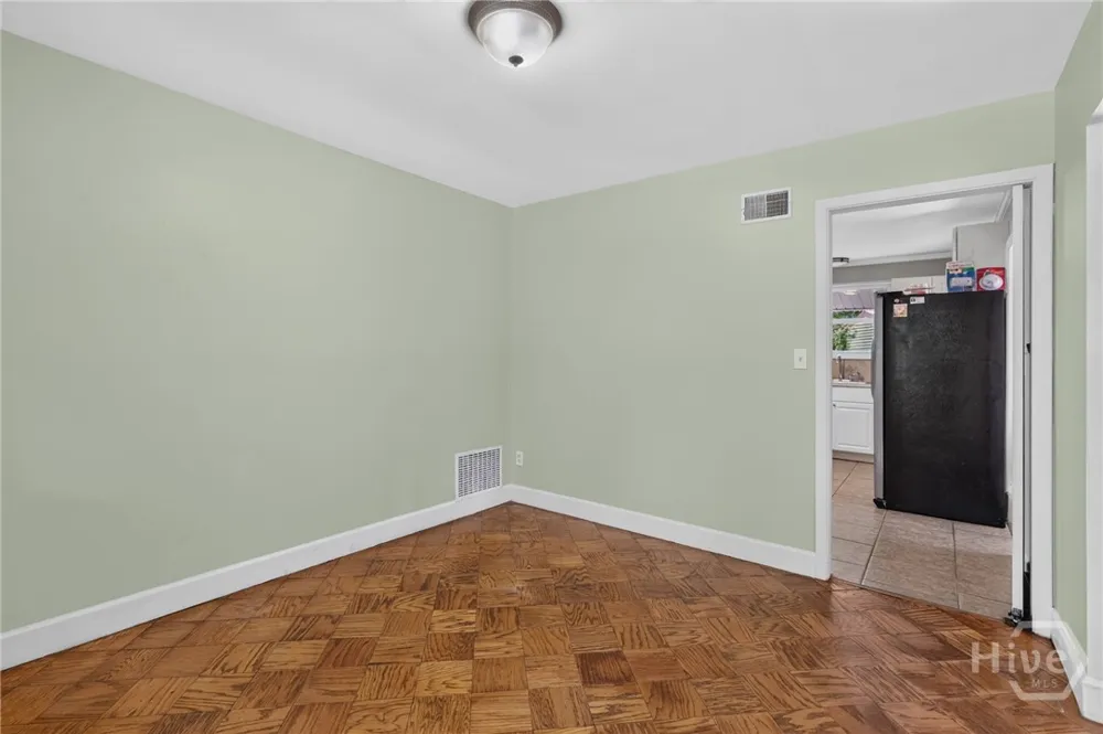 121 Juniper Circle Savannah, GA 31419