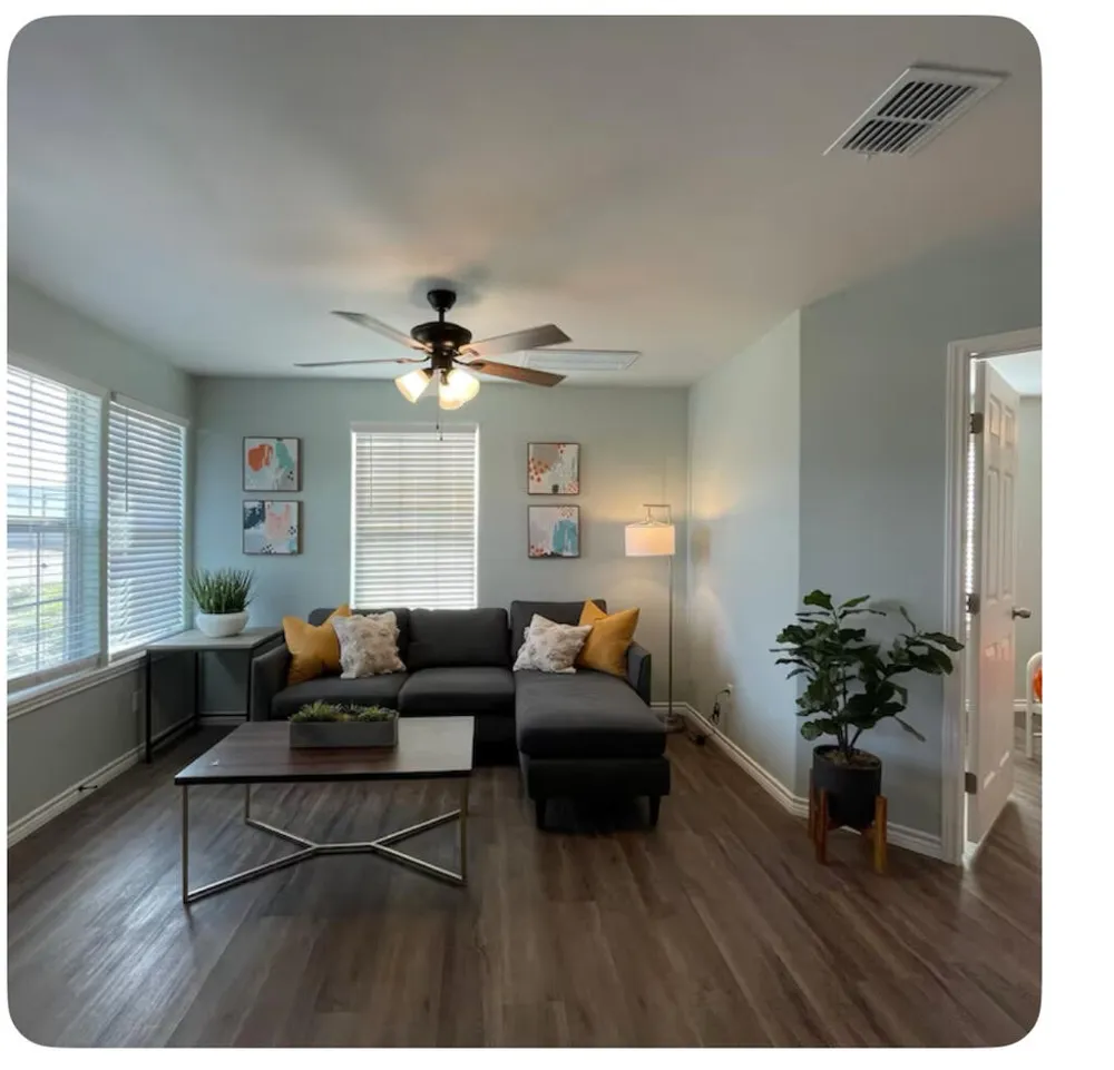 507 S Arch Aransas Pass, TX 78335