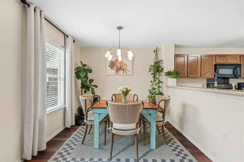 5721 Abby Ann Lane Austin, TX 78747