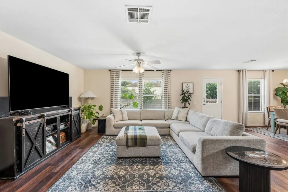 5721 Abby Ann Lane Austin, TX 78747