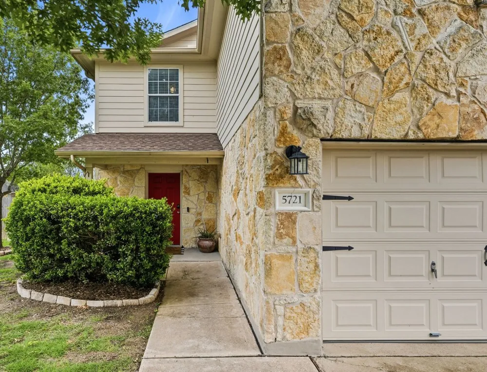 5721 Abby Ann Lane Austin, TX 78747