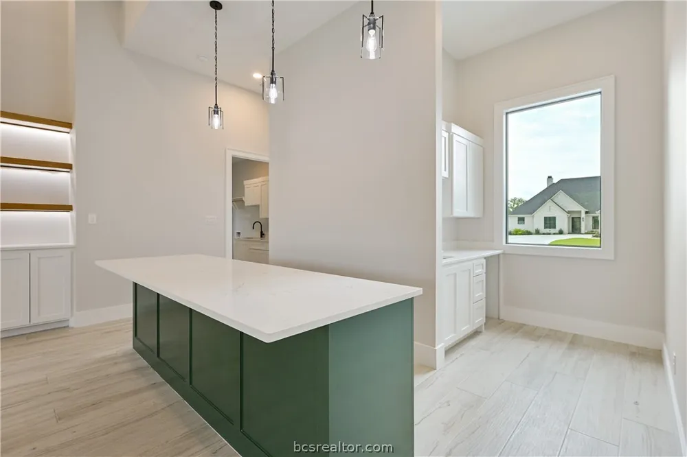 2044 Pebble Bend Drive College Station, TX 77845