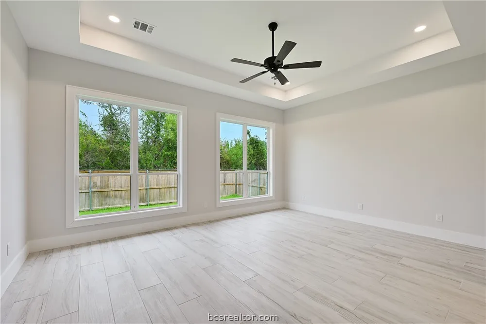 2044 Pebble Bend Drive College Station, TX 77845