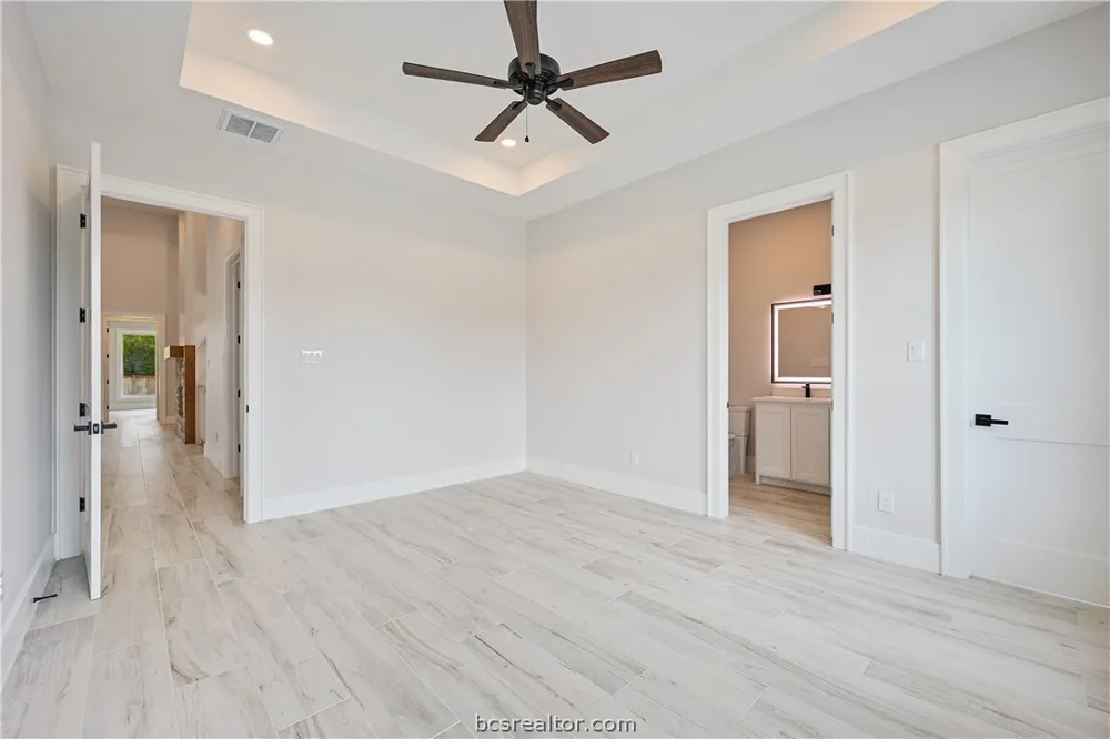2044 Pebble Bend Drive College Station, TX 77845