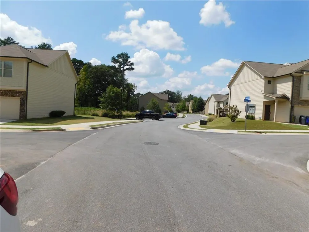 74 Dewey Road Lilburn, GA 30047