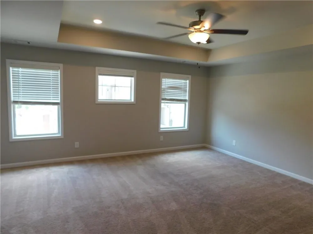 74 Dewey Road Lilburn, GA 30047