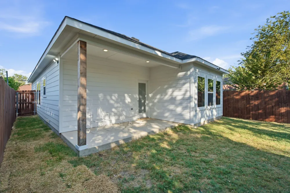 1535 Caldwell Street Dallas, TX 75223