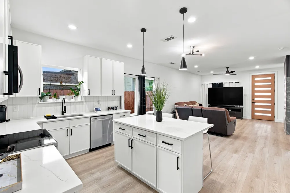 1535 Caldwell Street Dallas, TX 75223