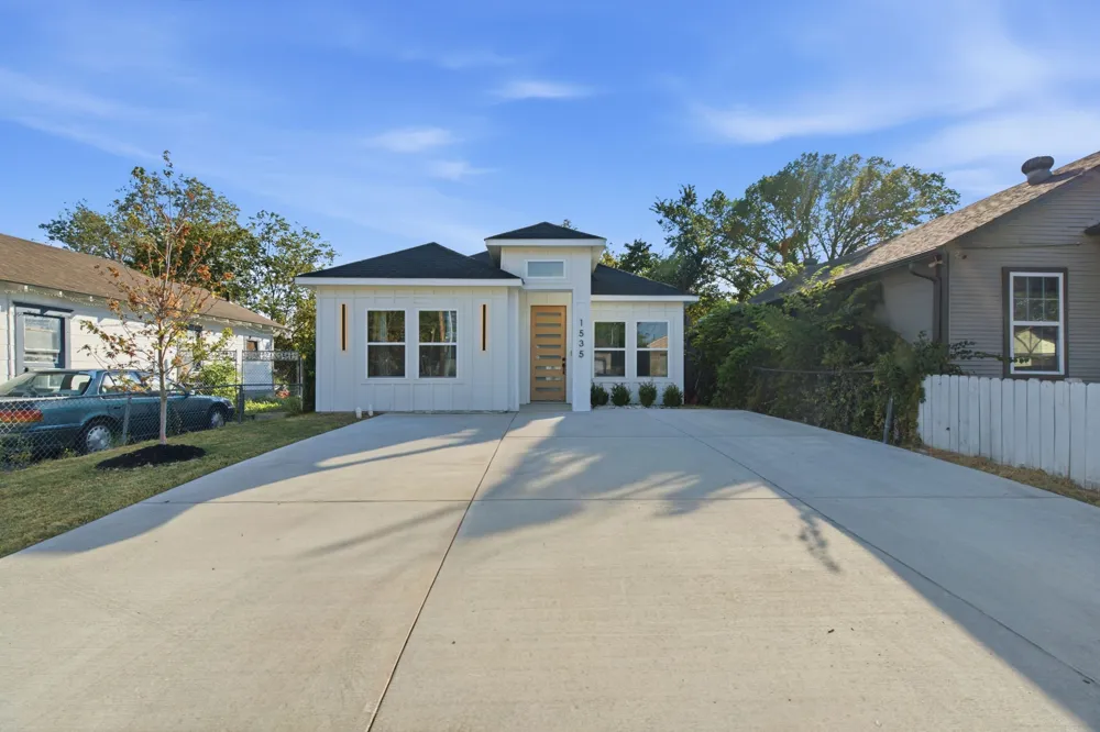1535 Caldwell Street Dallas, TX 75223