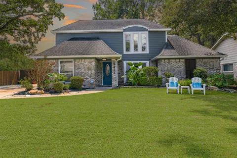 13411 Lakecrest Drive
