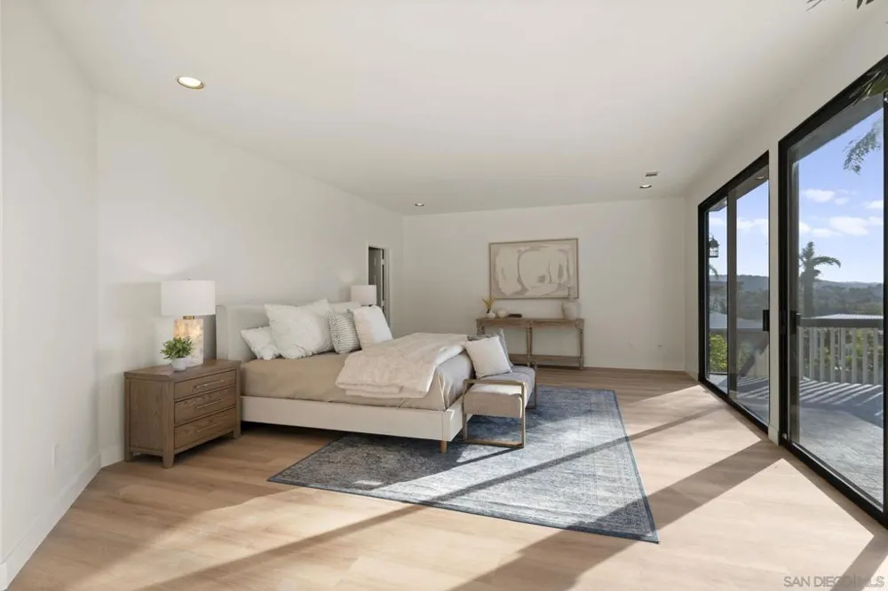7001 Almaden Ln Carlsbad, CA 92009