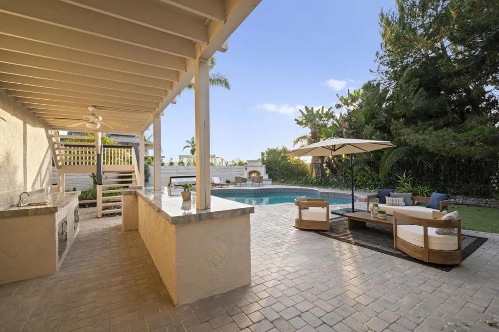 7001 Almaden Ln Carlsbad, CA 92009