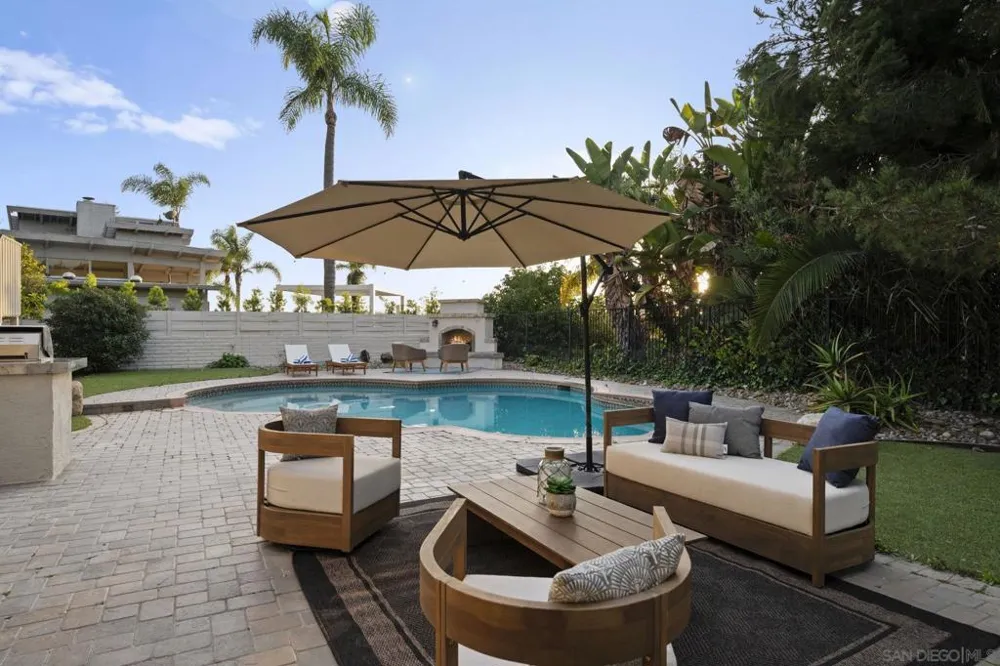 7001 Almaden Ln Carlsbad, CA 92009
