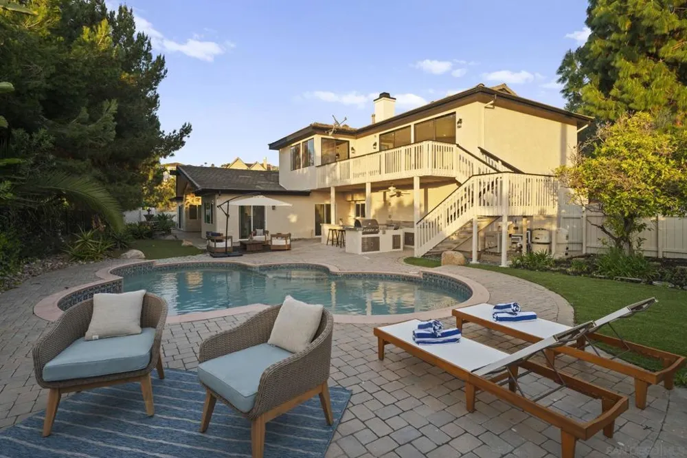 7001 Almaden Ln Carlsbad, CA 92009