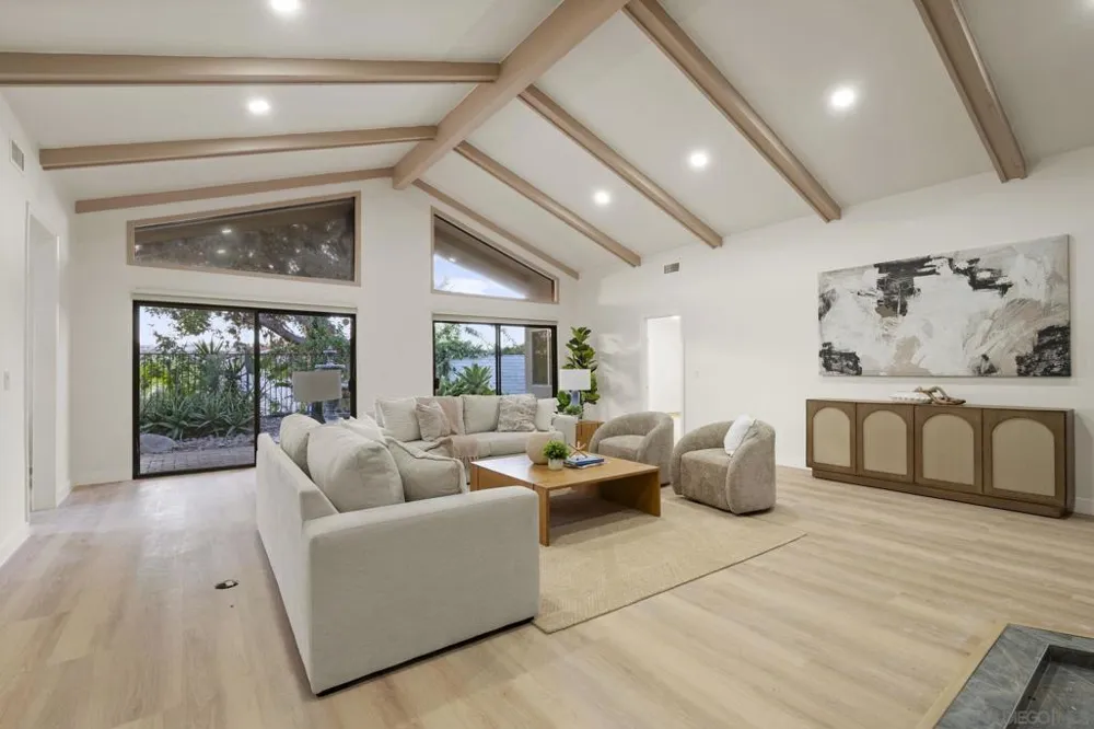7001 Almaden Ln Carlsbad, CA 92009