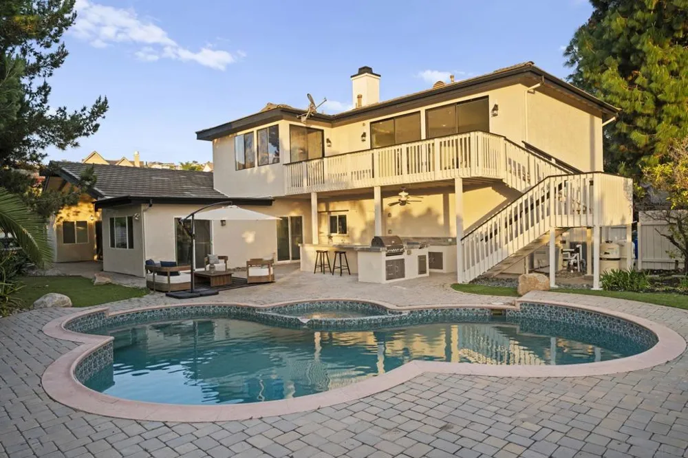 7001 Almaden Ln Carlsbad, CA 92009