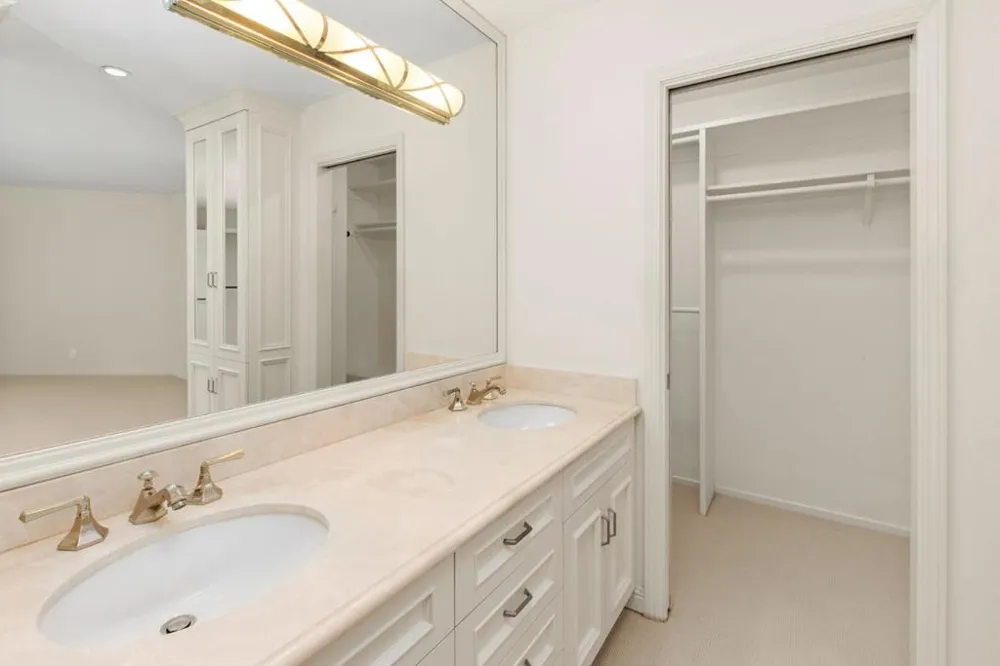 3 Trinity Court Menlo Park, CA 94025