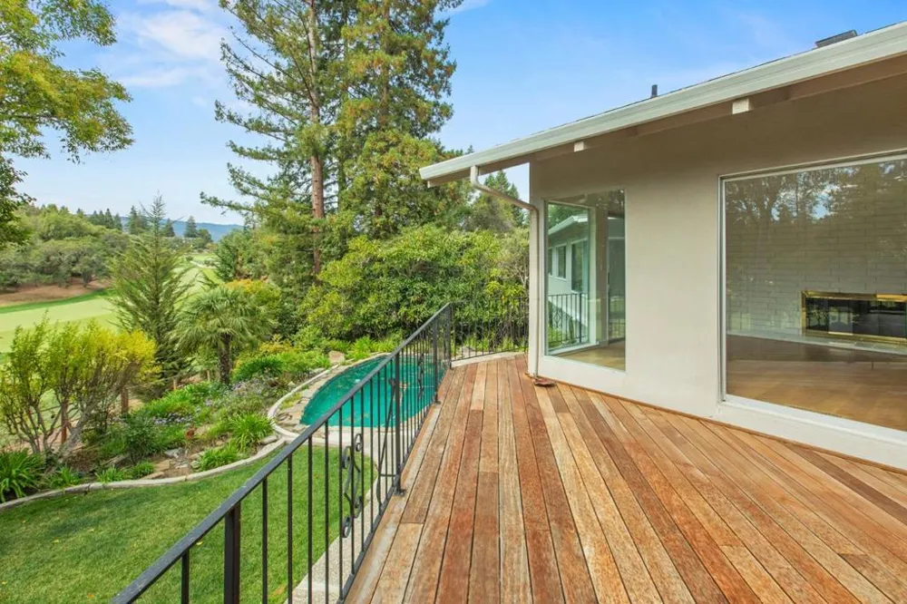 3 Trinity Court Menlo Park, CA 94025