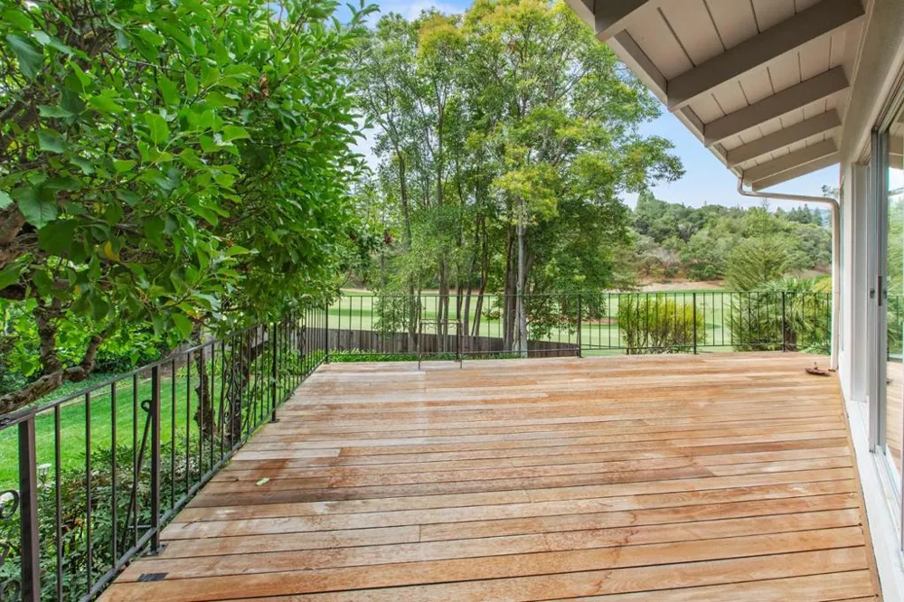 3 Trinity Court Menlo Park, CA 94025