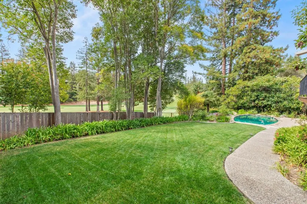 3 Trinity Court Menlo Park, CA 94025