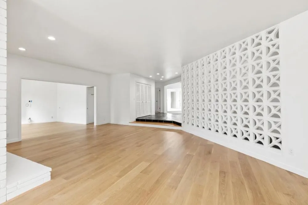 3 Trinity Court Menlo Park, CA 94025