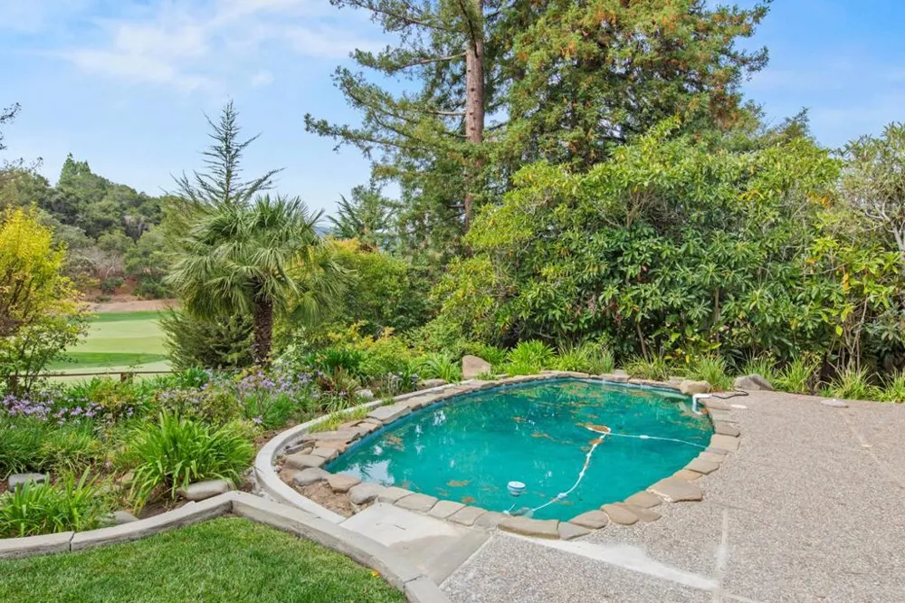 3 Trinity Court Menlo Park, CA 94025
