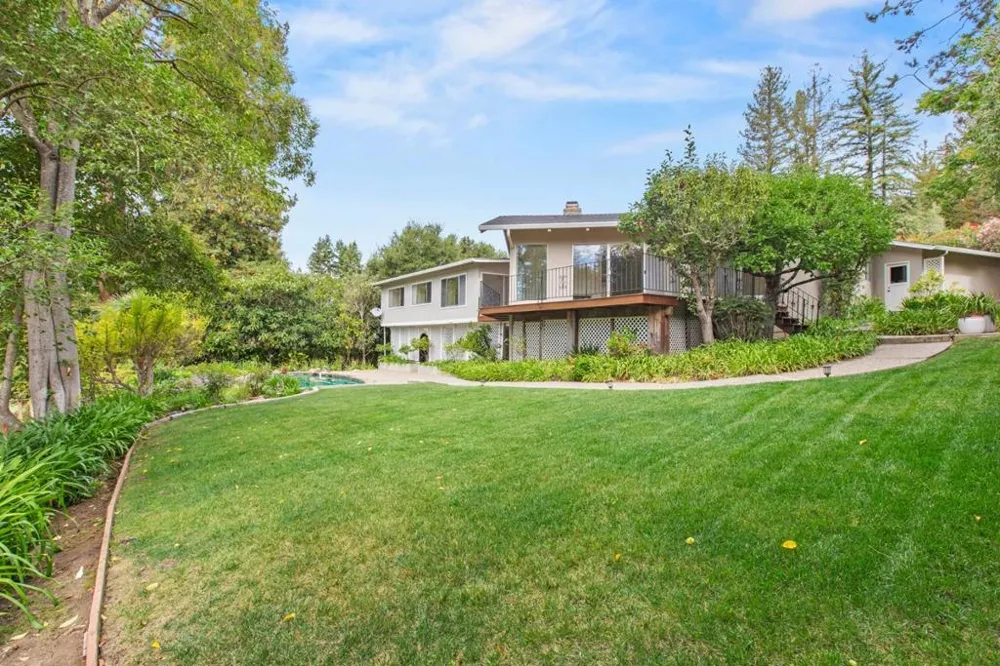3 Trinity Court Menlo Park, CA 94025