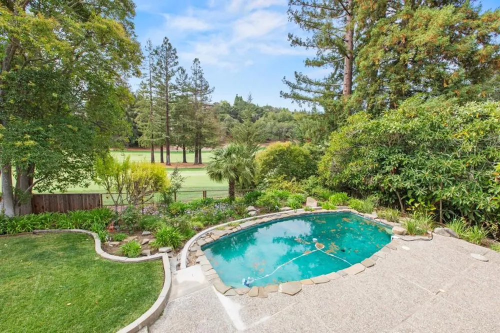 3 Trinity Court Menlo Park, CA 94025