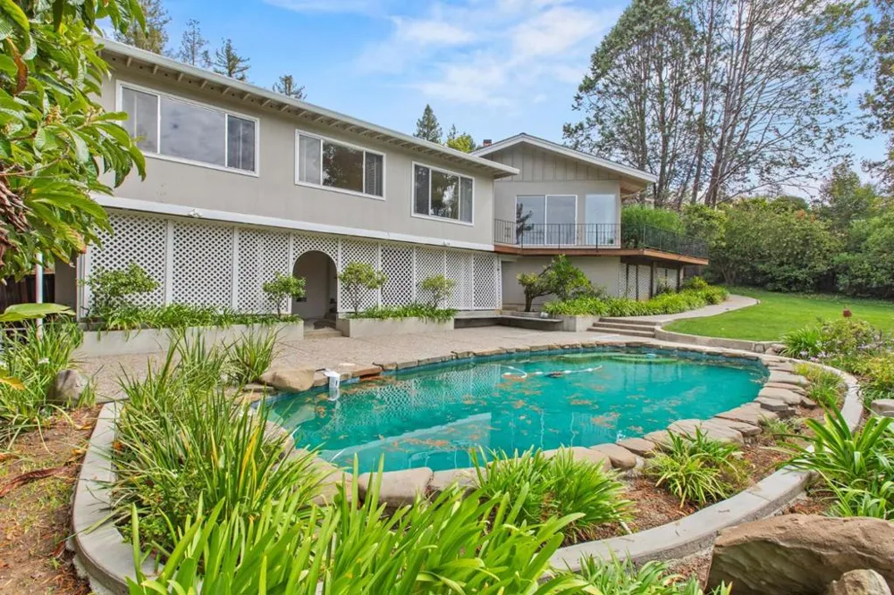 3 Trinity Court Menlo Park, CA 94025