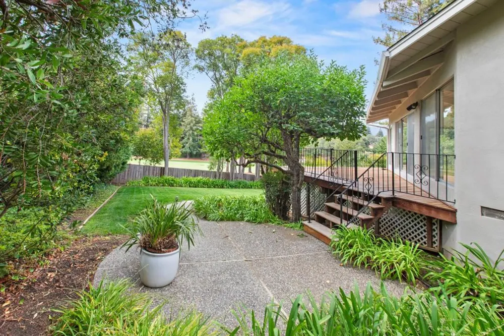 3 Trinity Court Menlo Park, CA 94025