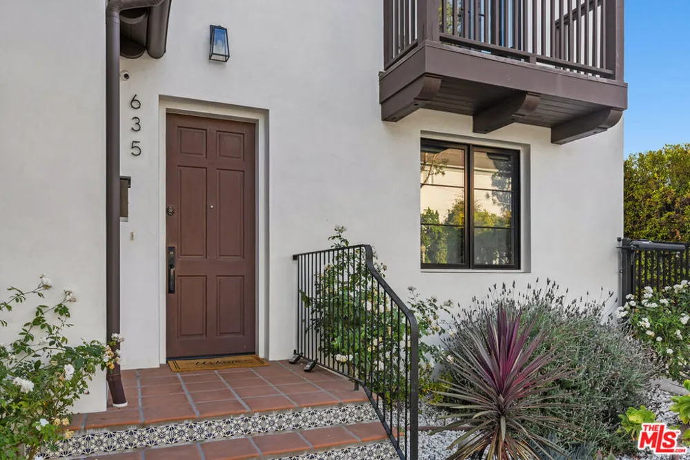635 Seward Street Los Angeles, CA 90004